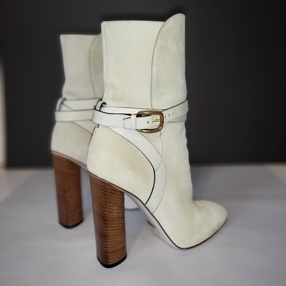 SOLD❤️🌼GUCCI Abigail Suede ankle Boots RARE & STUNNING - Picture 5 of 15